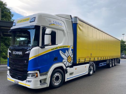 Scania 520 V8